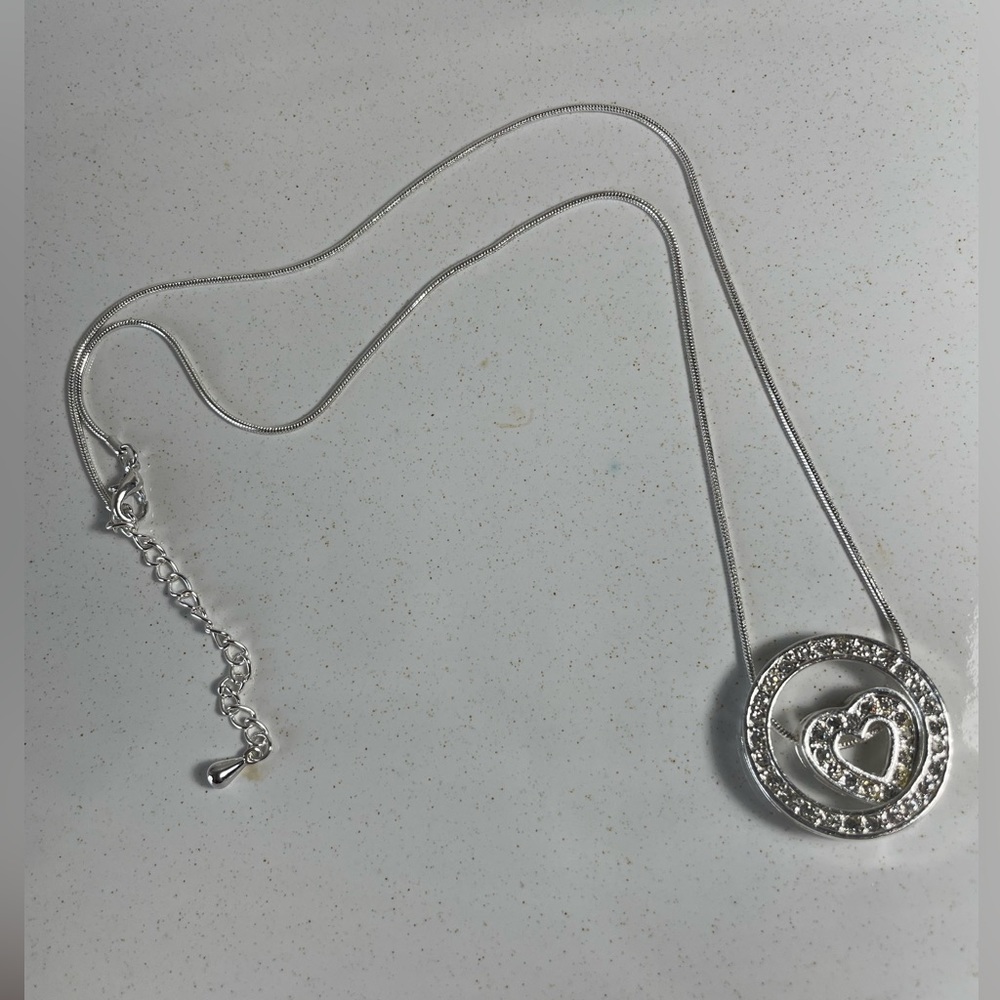 Silver heart necklaces with diamond